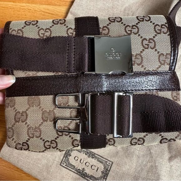 EUC Gucci Canvas Logo Bucket Belt Bag/ Waist Bag - Picture 5 of 15